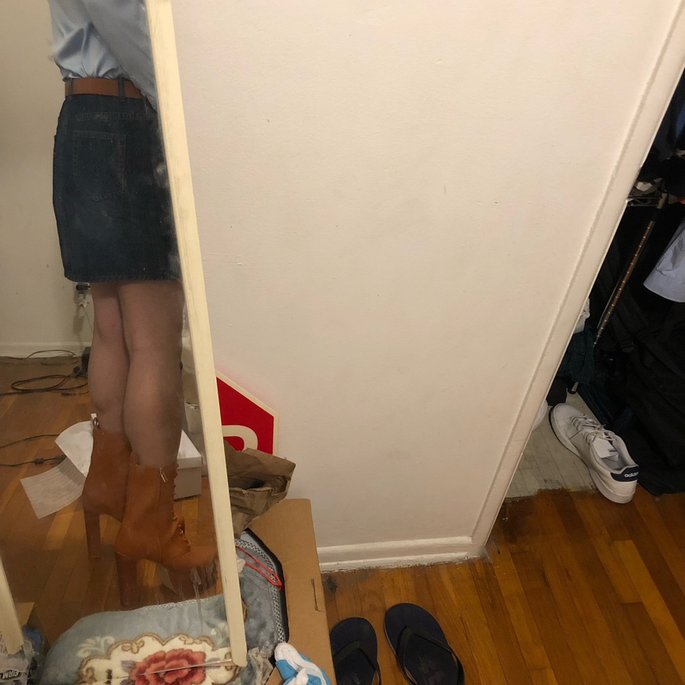 Only worn once - Picture 2 of 4